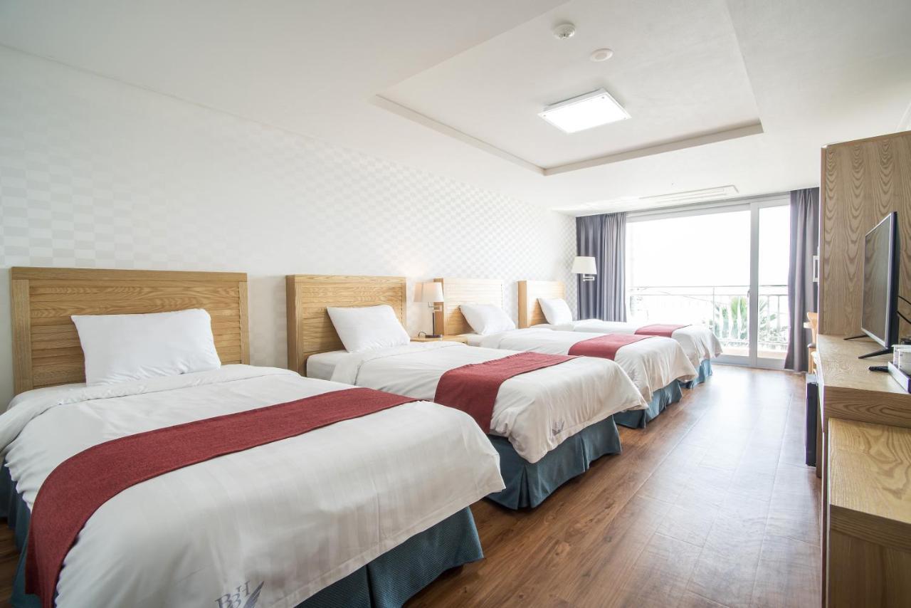 Breeze Bay Hotel Seogwipo Extérieur photo