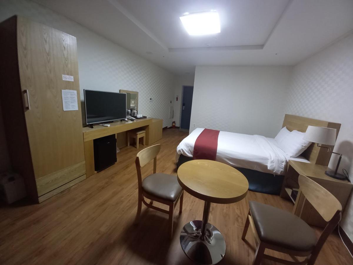 Breeze Bay Hotel Seogwipo Extérieur photo