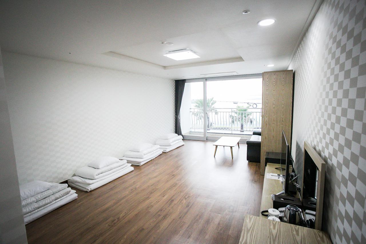Breeze Bay Hotel Seogwipo Extérieur photo