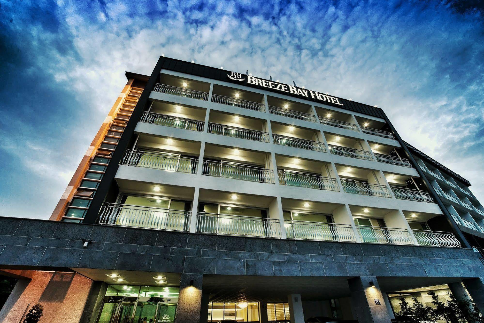 Breeze Bay Hotel Seogwipo Extérieur photo